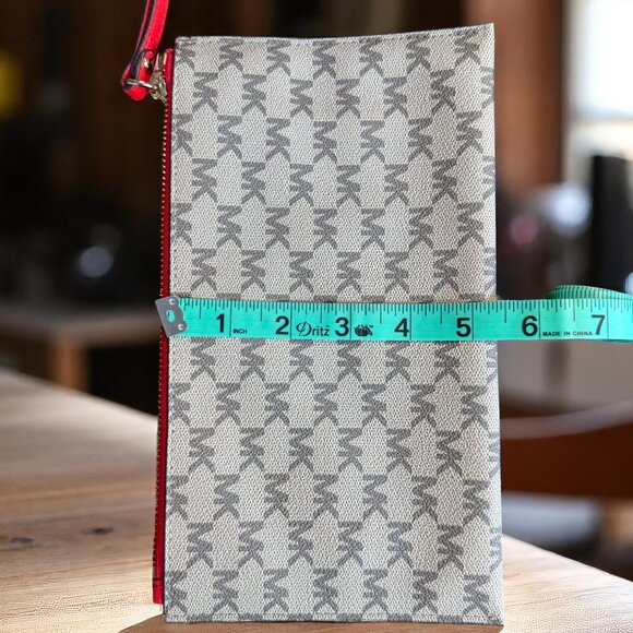 Michael Kors Wristlet Red Zipper Credit Card‎ Holder - Picture 6 of 10